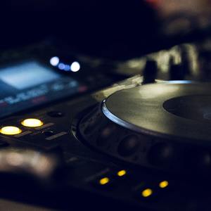 被蟒蛇玩弄尿喷H肉倒刺动漫男男
